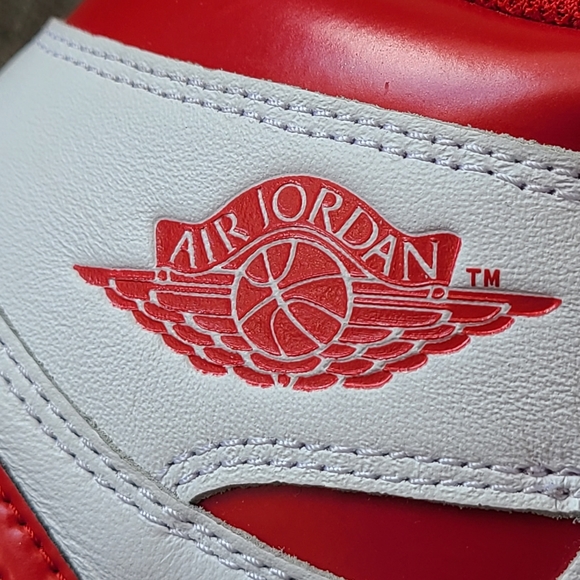 NIKE - Jordan 1 high OG "METALLIC RED" - Picture 11 of 12